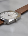 Cushion hoover - Mona Watches - Horlogerie Moderne