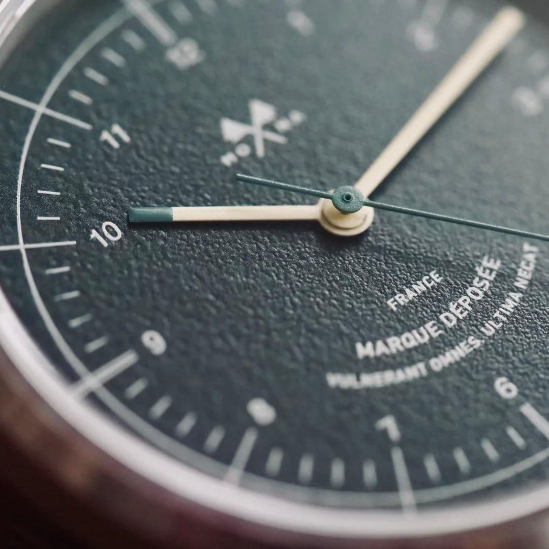  CADRAN VESPER qui équipe notre montre automatique ORIGINAL- MONA WATCHES- fait à bordeaux - Made In France