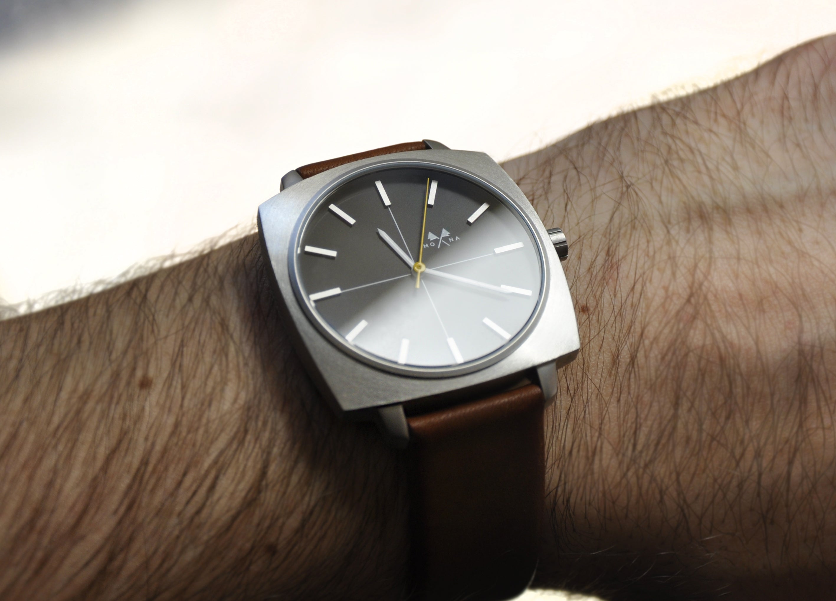 Cushion fury - Mona Watches - Horlogerie Moderne