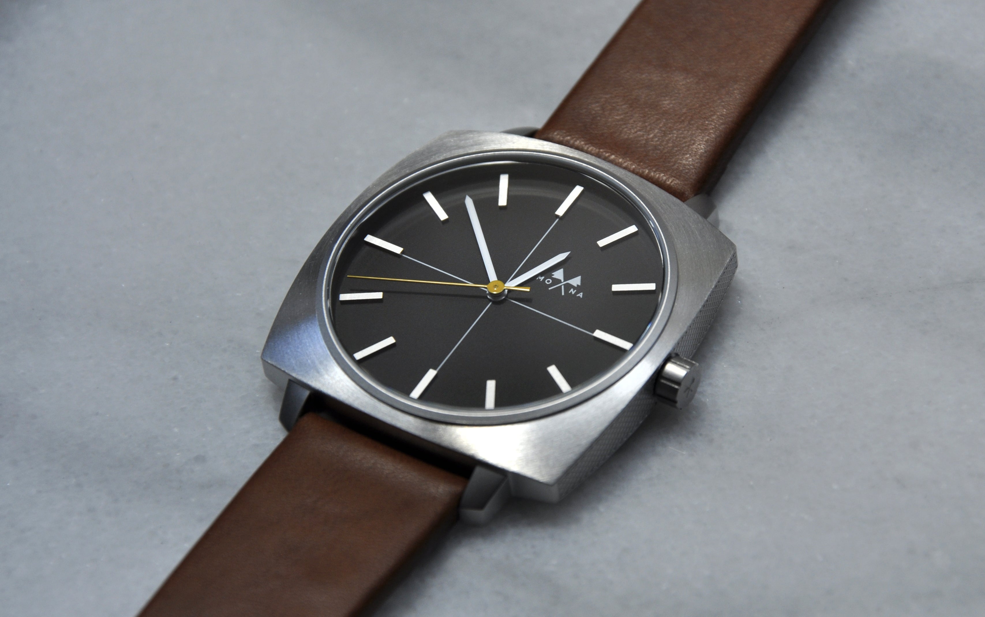 Cushion fury - Mona Watches - Horlogerie Moderne