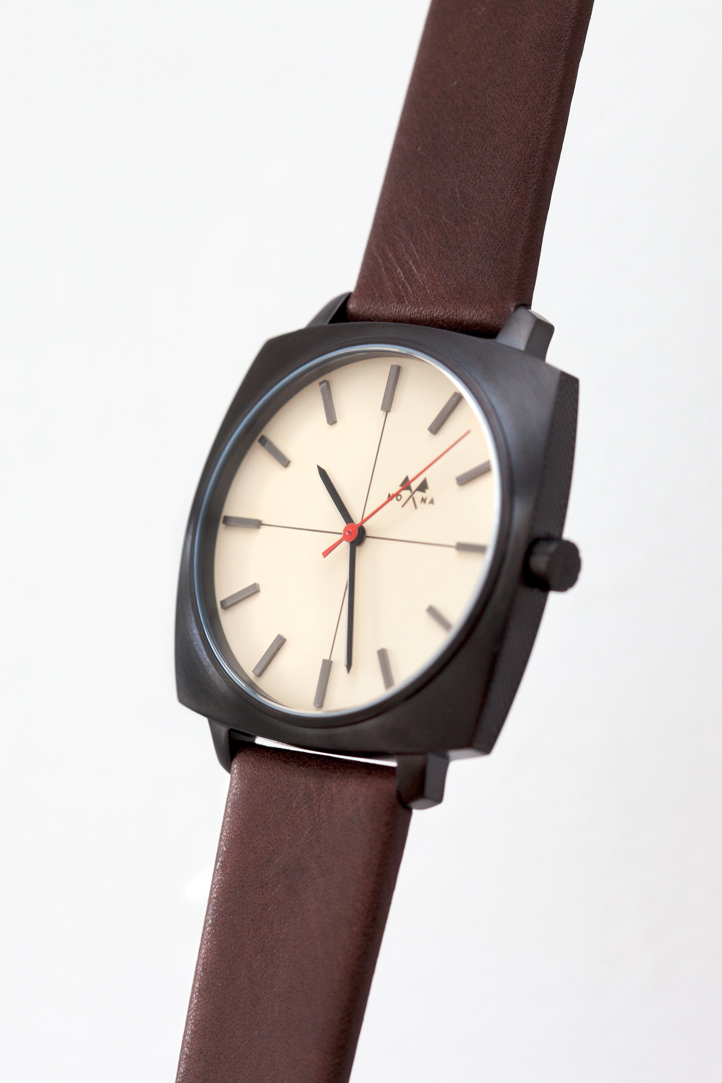 Cushion kalahari - Mona Watches - Horlogerie Moderne